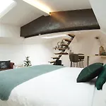 Eco Houseboat Pensionat