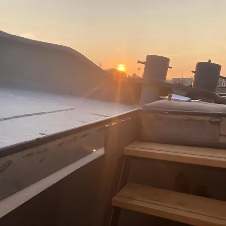 Gasthuis Eco Houseboat