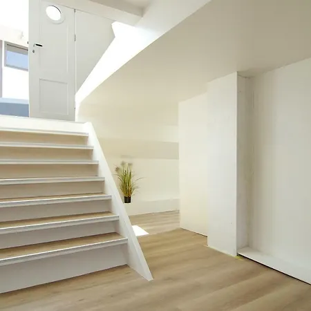 게스트하우스 Eco Houseboat *