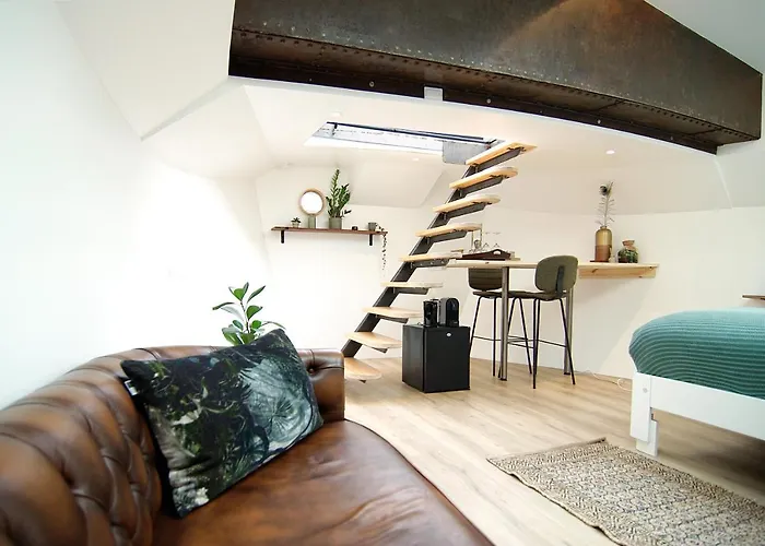 Eco Houseboat Gasthuis Amsterdam