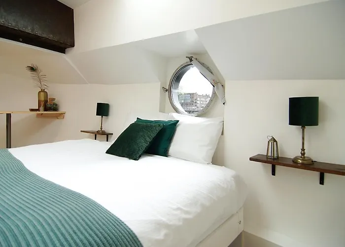 Eco Houseboat 4* Amsterdam