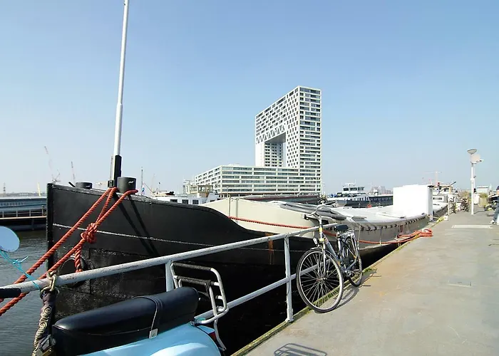 Eco Houseboat Amsterdam